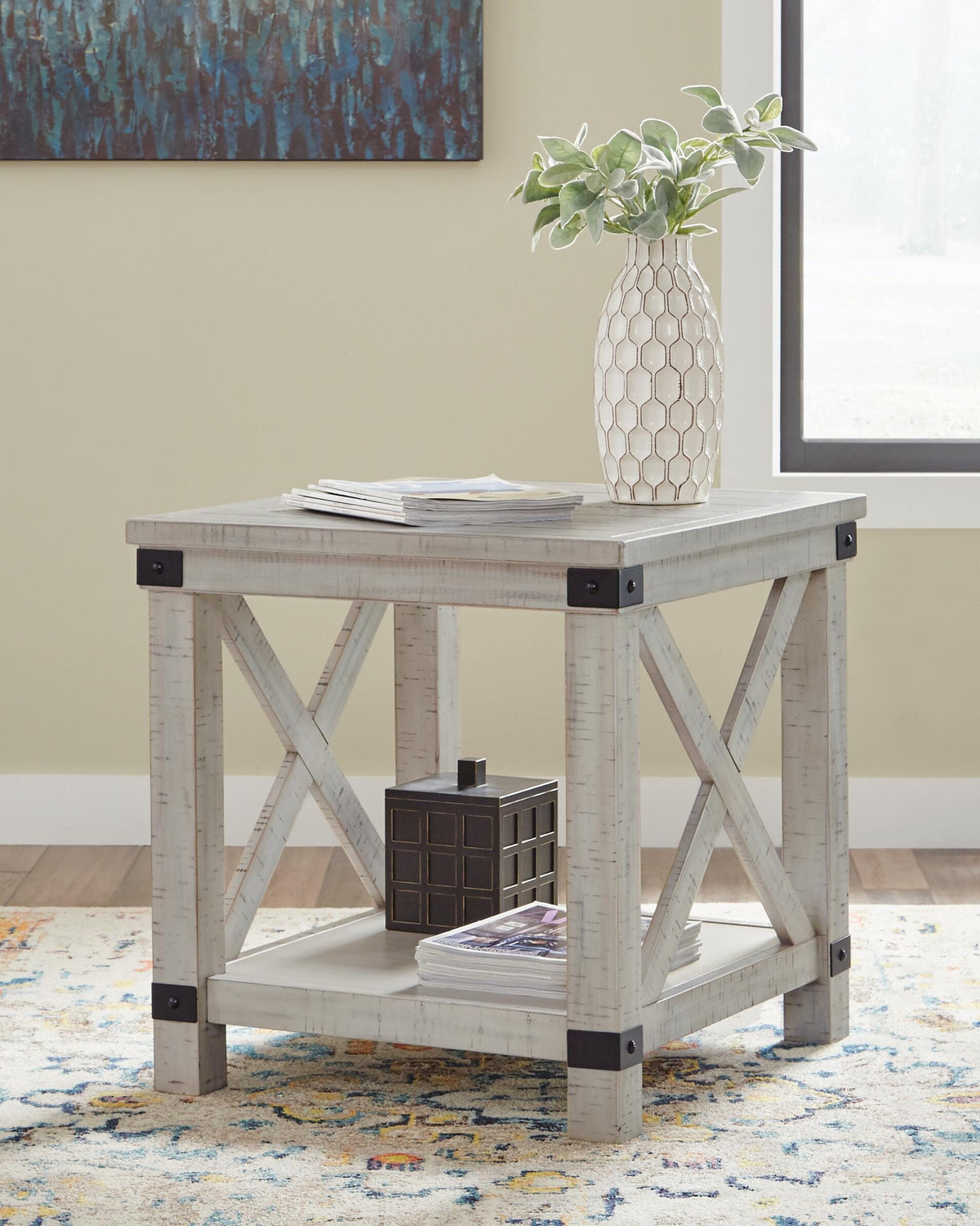 Wilton End Table in Whitewash