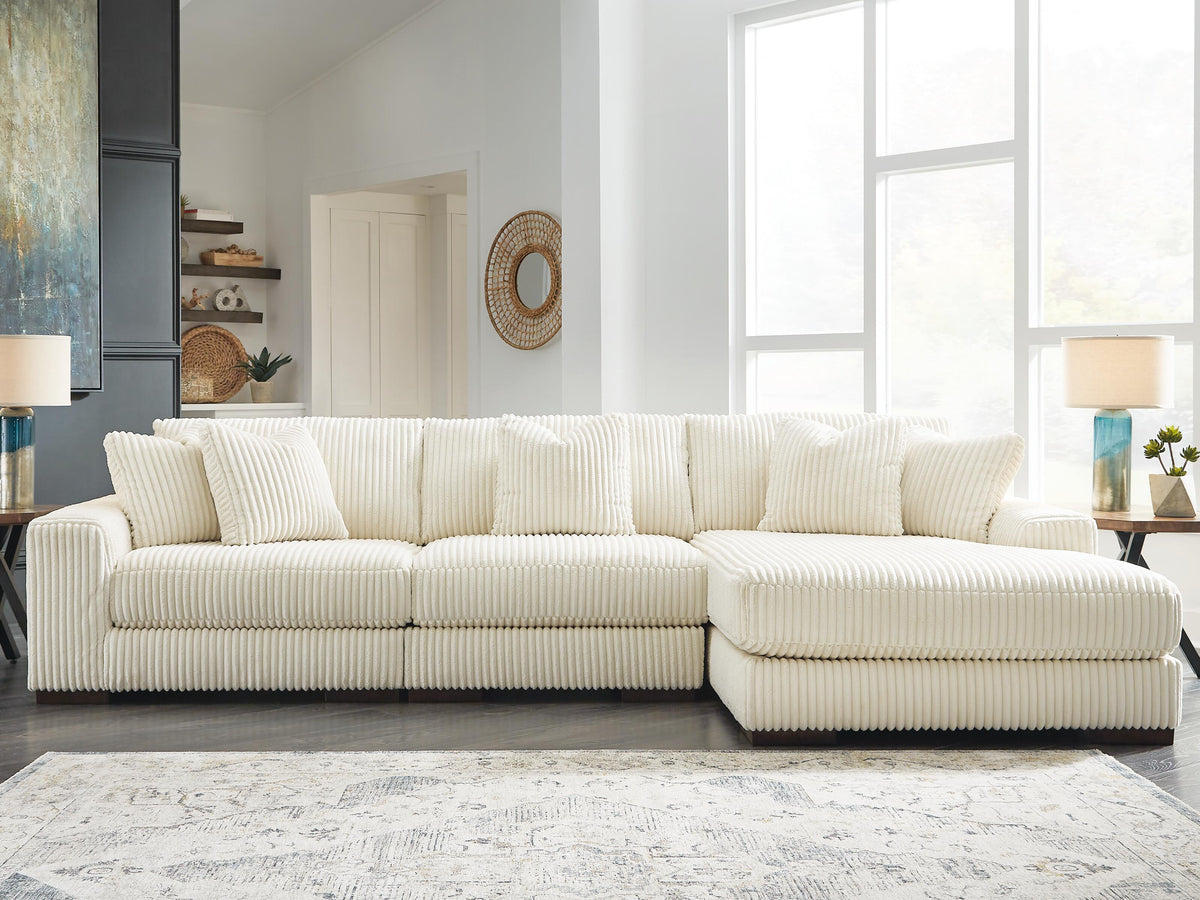 Bawley 3-Piece Sectional with Chaise in Ivory II