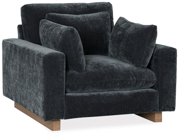 Aurelia Chair