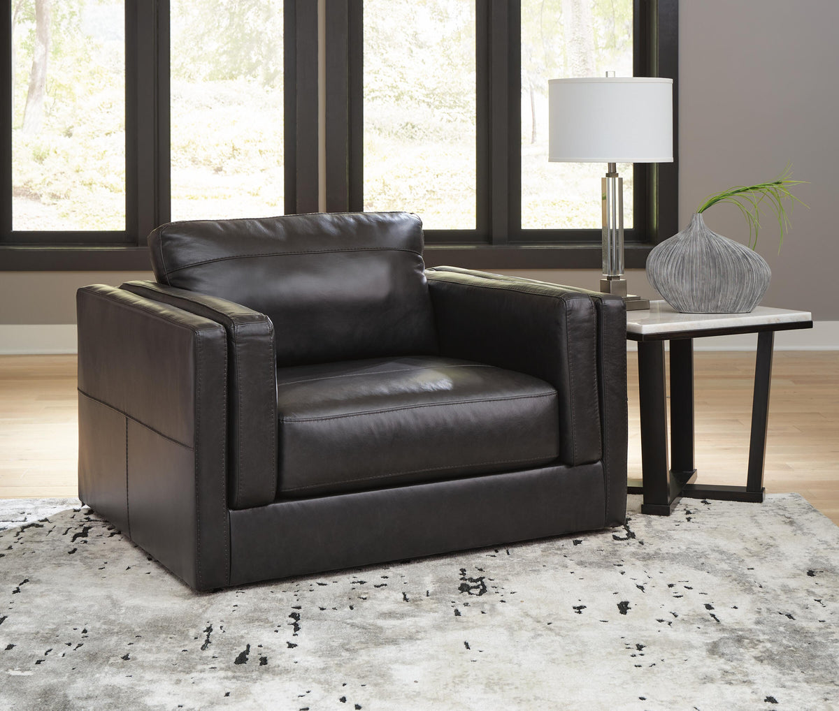 Voss Oversized Chair