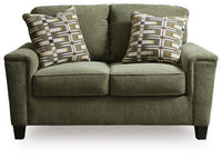Wrenley Loveseat
