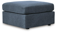 Marlow 3-Piece Sectional and 2 Ottomans