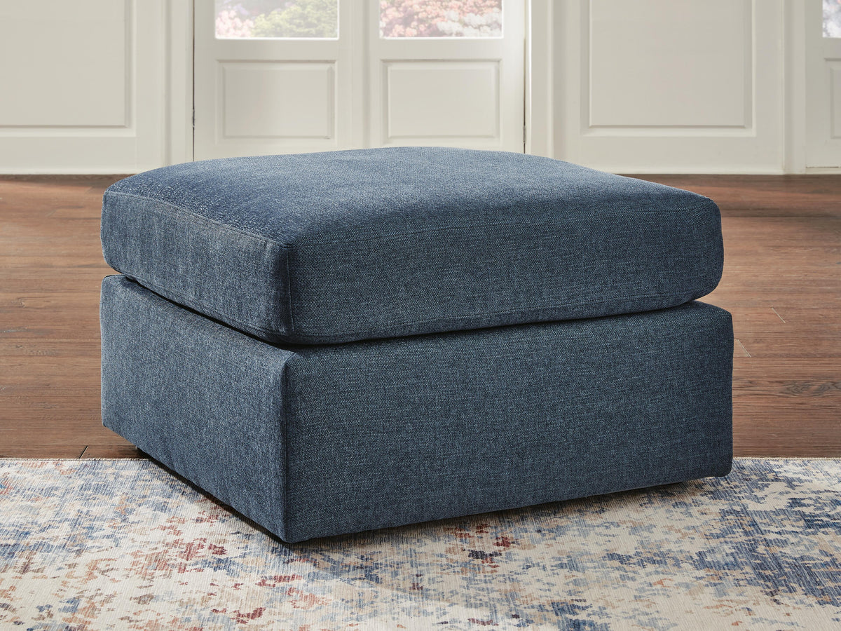 Marlow 5-Piece Sectional and Ottoman in Ink