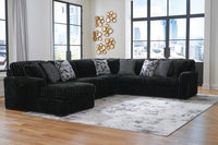 Winslow 4-Piece Sectional with Chaise in Onyx Fabric