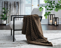 Vantage Vale Throw (Set of 3) in Brown