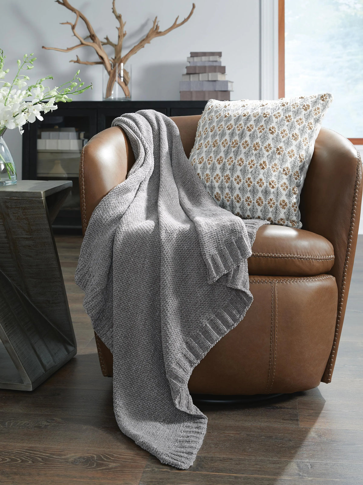 Thornbury Park Throw (Set of 3) in Gray