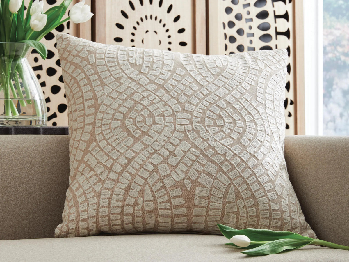 Bonnie Bay Pillow (Set of 4)