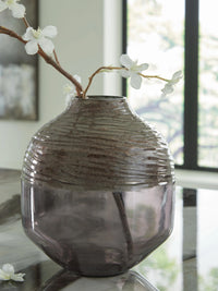 Auvette Vase III