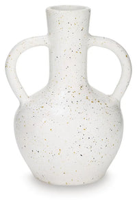 Nyra Vase