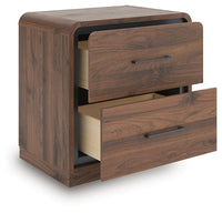 Sinclair King Panel Bed and 2 Nightstands
