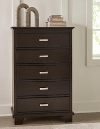 Kensworth Full Panel Bed with Chest and Nightstand