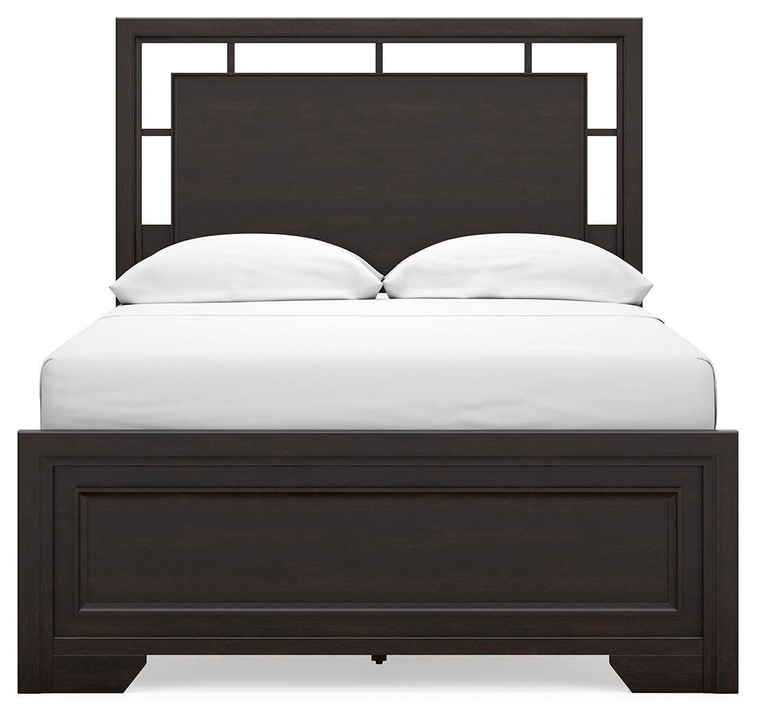 Kensworth Full Panel Bed with Chest and Nightstand