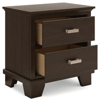 Kensworth Full Panel Bed with Chest and Nightstand