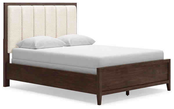 Westonfort Queen Upholstered Panel Bed