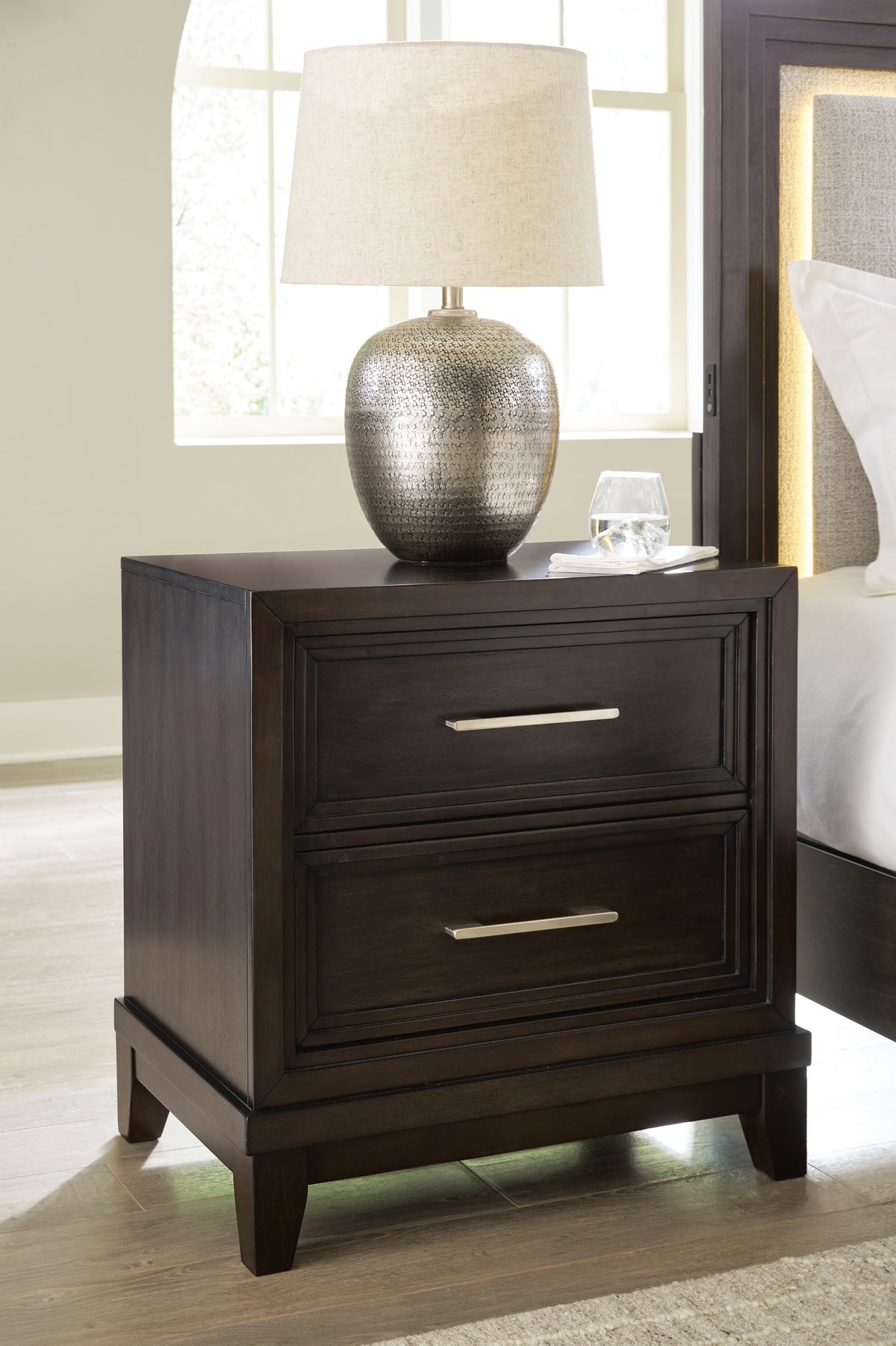 Thornbury Nightstand