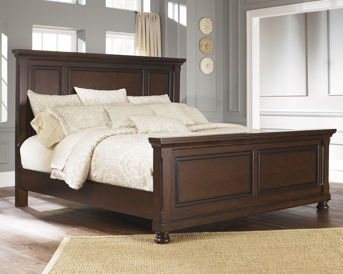 Cavendish King Panel Bed with Chest and 2 Nightstands