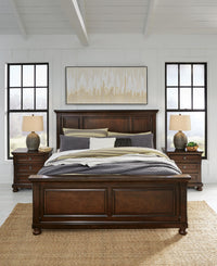 Cavendish King Panel Bed with Chest and 2 Nightstands