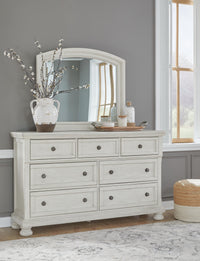 Hadley King Panel Bed with Dresser and Mirror and Chest and 2 Nightstands