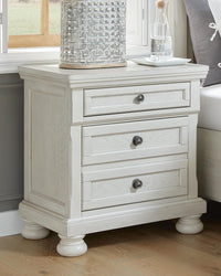 Hadley King Panel Bed with Dresser and Mirror and Chest and 2 Nightstands