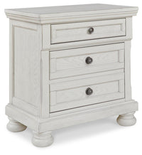 Hadley King Panel Bed with Dresser and Mirror and Chest and 2 Nightstands