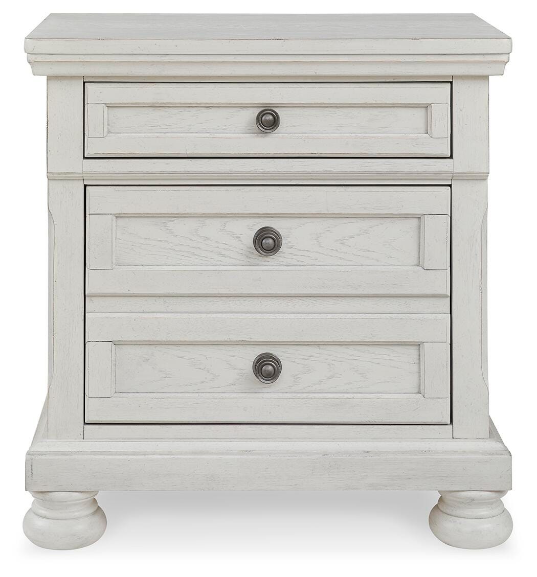 Hadley Queen Panel Bed with Dresser and Mirror and Nightstand