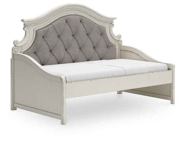 Realyn Twin Day Bed