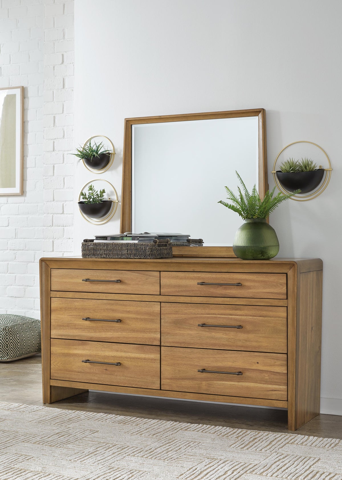 Harrow Queen Panel Bed with Dresser and Mirror