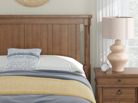 Winslow Vale Queen Poster Bed