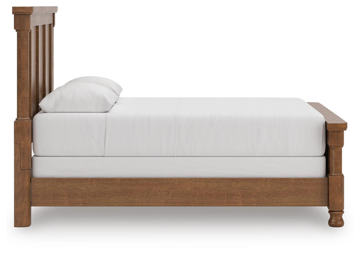 Winslow Vale Queen Poster Bed