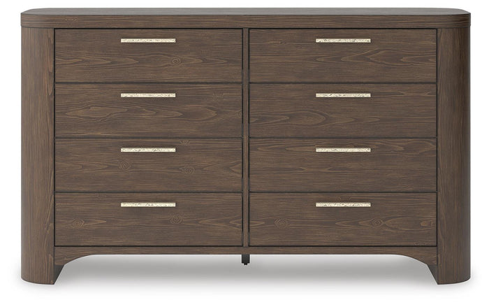 Solenne Dresser