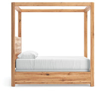 Solerno Queen Canopy Bed