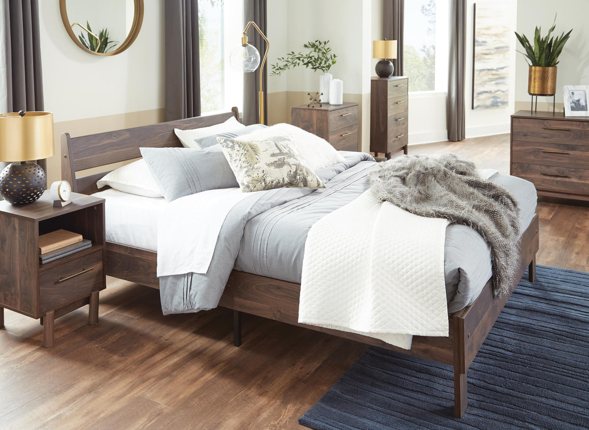Kade Bay Queen Panel Platform Bed
