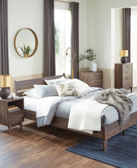 Kade Bay Queen Platform Bed