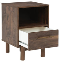 Kade Bay Queen Panel Platform Bed with Dresser and Nightstand