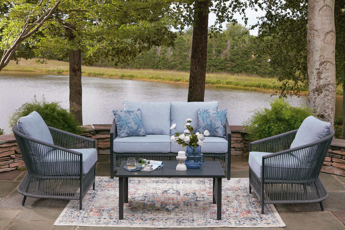 Solen Bodega Island Outdoor Love/Chairs/Table Set (Set of 4)