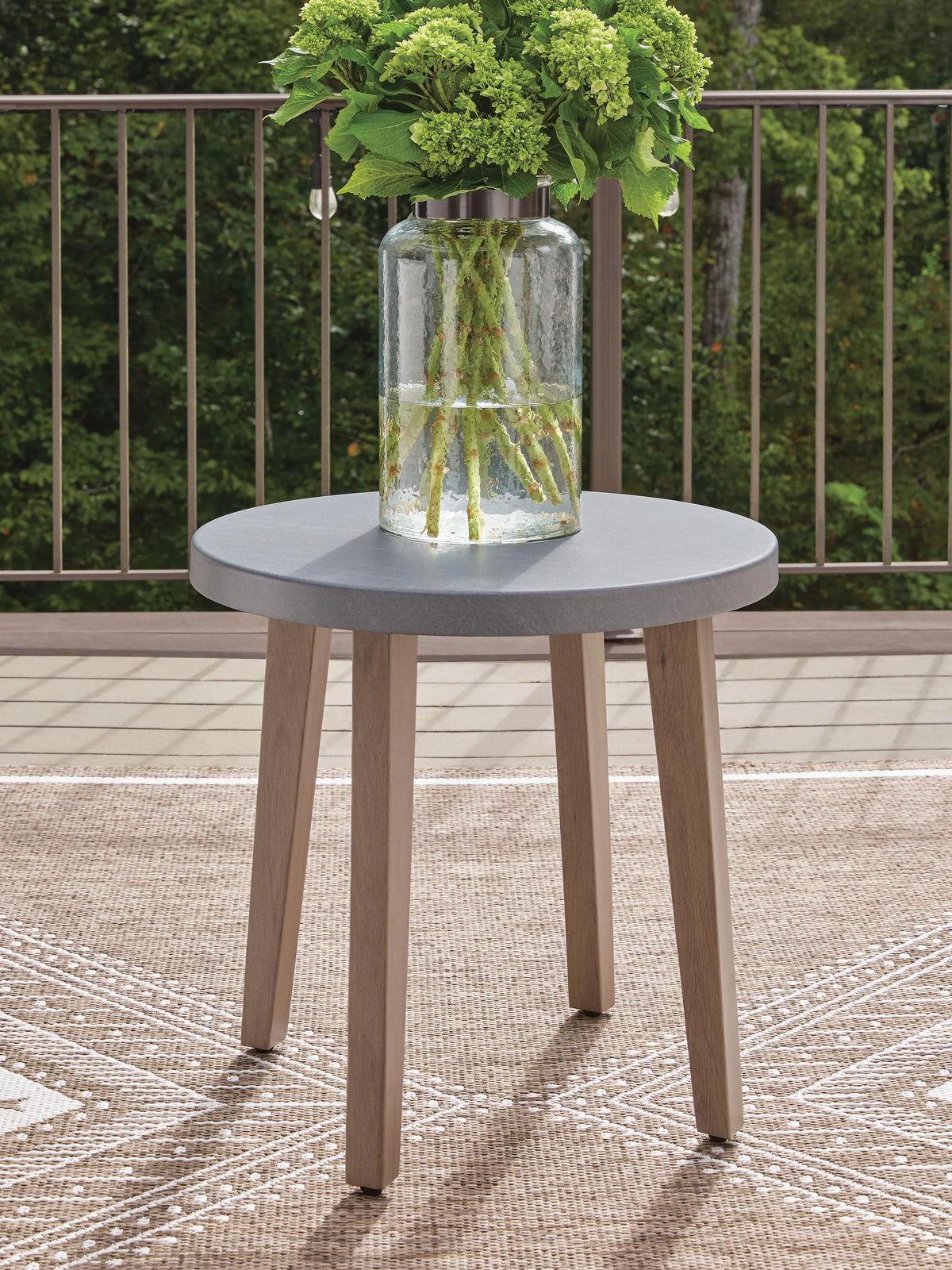 Currarong Vale Outdoor End Table