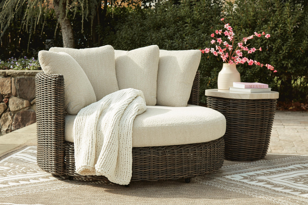 Isolde Outdoor Swivel Lounge Chair with Cushion