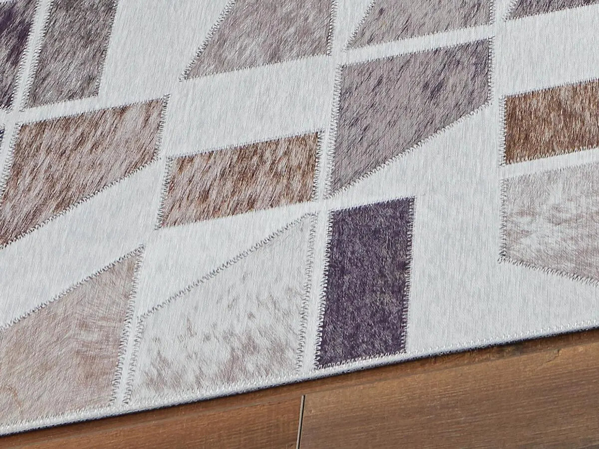 Frankie Bay 7'10" x 10' Rug