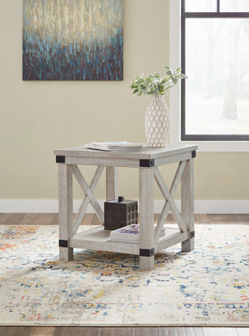 Wilton End Table in Whitewash